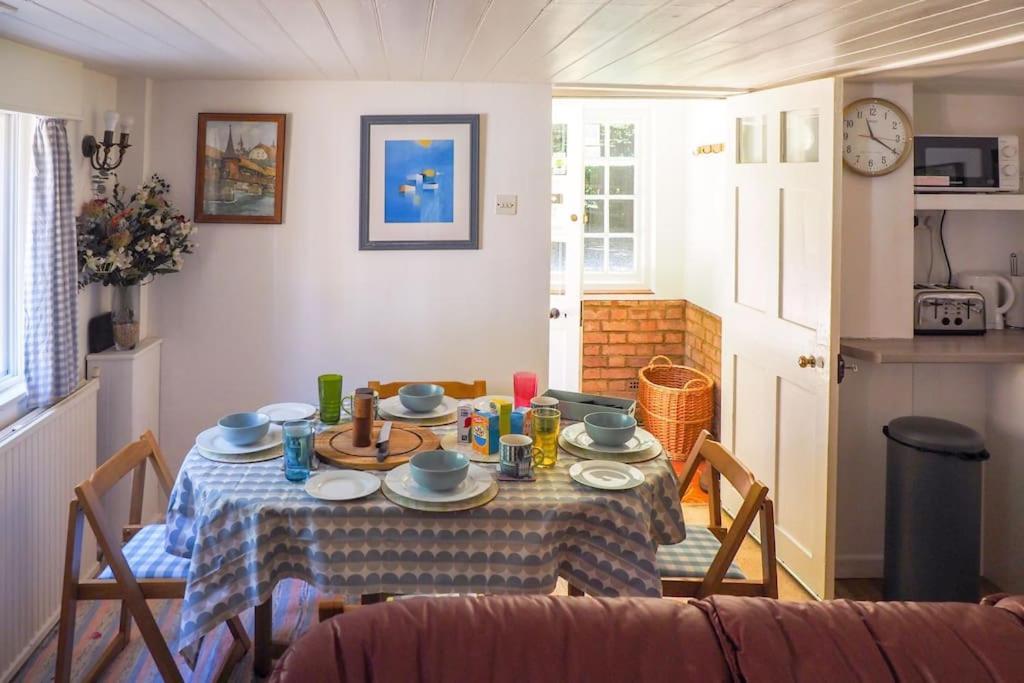 Landford'S Cottage, Your Retreat! Extérieur photo